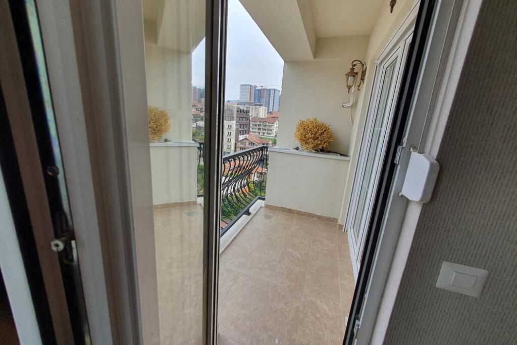 פרישטינה Luxury Green Apartment מראה חיצוני תמונה